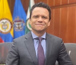 MKNKHT6EWRHDJGZQQNY7FVDAZM