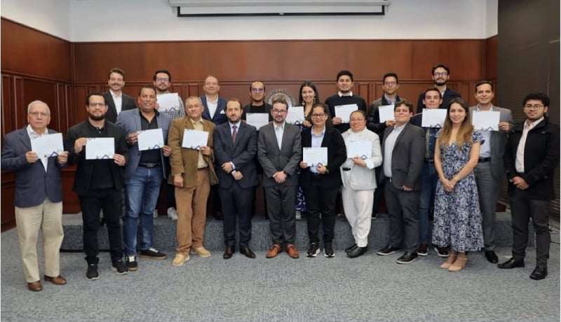 Santoto_Economia_CursoBanRep_G1