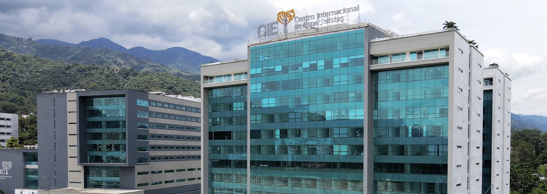La Universidad Santo Tomás inauguró nuevas Clínicas de Odontología y Optometría, las más grandes del país en el Centro Internacional de Especialistas - HIC